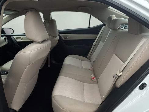 Used 2014 Toyota Corolla LE image 11