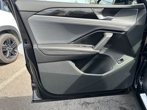 New 2026 Volkswagen Tiguan SEL R-Line image 5