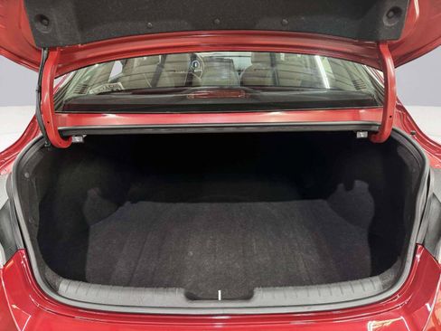 Used 2023 Hyundai Elantra Limited w/ Winter Weather Package FWD image 57