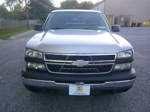 Used 2007 Chevrolet Silverado 1500 W/T image 8