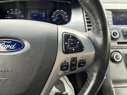 Used 2015 Ford Taurus SEL FWD image 30