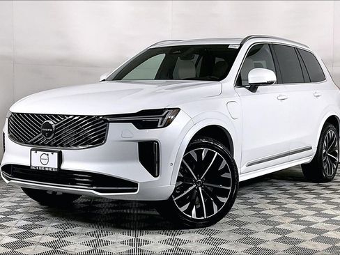 New 2026 Volvo XC90 T8 Plus w/ Protection Package AWD/4WD image 1