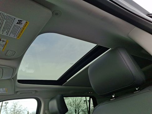 Used 2025 Ford Expedition Active image 16