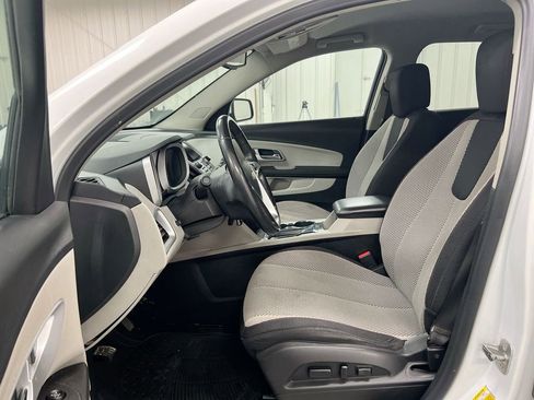 Used 2017 Chevrolet Equinox LT w/ Convenience Package FWD image 19