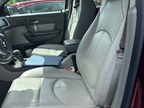 Used 2017 GMC Acadia Limited SLT AWD/4WD image 4
