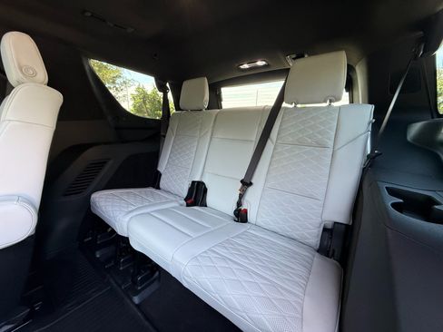 Used 2026 Cadillac Escalade Platinum Luxury RWD image 18