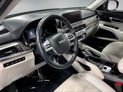 Used 2022 Kia Telluride SX w/ SX Prestige Package AWD/4WD image 17