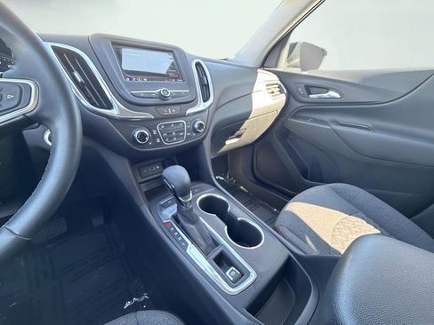 Used 2024 Chevrolet Equinox LT AWD/4WD image 19