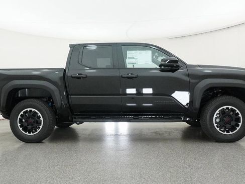 New 2026 Toyota Tacoma TRD Off-Road image 4