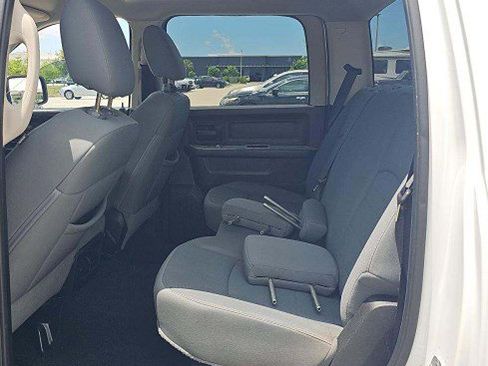 Used 2013 RAM 1500 Express RWD image 3