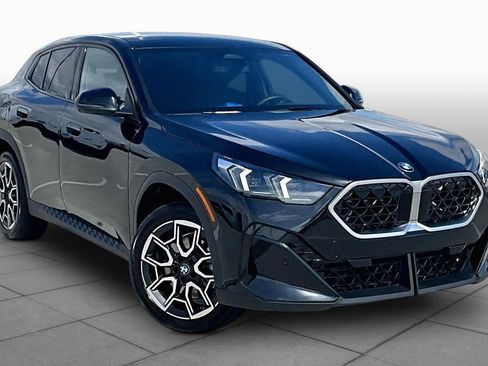 Used 2026 BMW X2 xDrive28i AWD/4WD image 2
