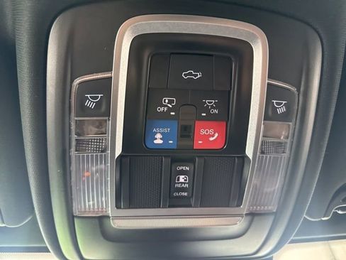 Used 2022 RAM 2500 Limited image 33