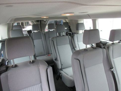 Used 2019 Ford Transit 350 XLT RWD image 25