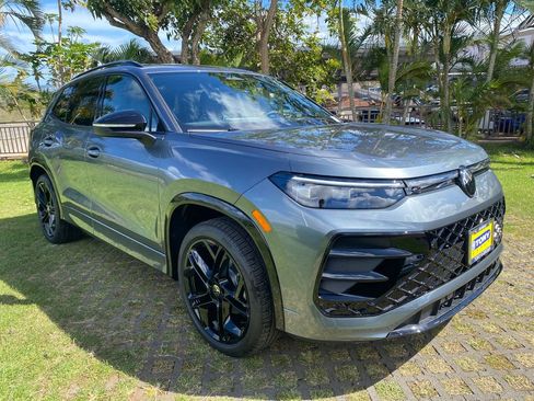New 2026 Volkswagen Tiguan SE R-Line FWD image 19