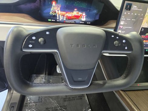 Used 2023 Tesla Model X AWD/4WD image 14