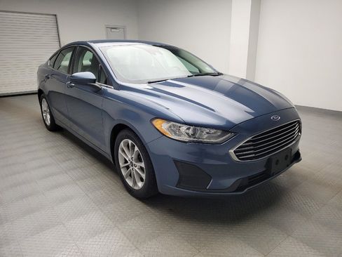 Used 2019 Ford Fusion SE FWD image 13