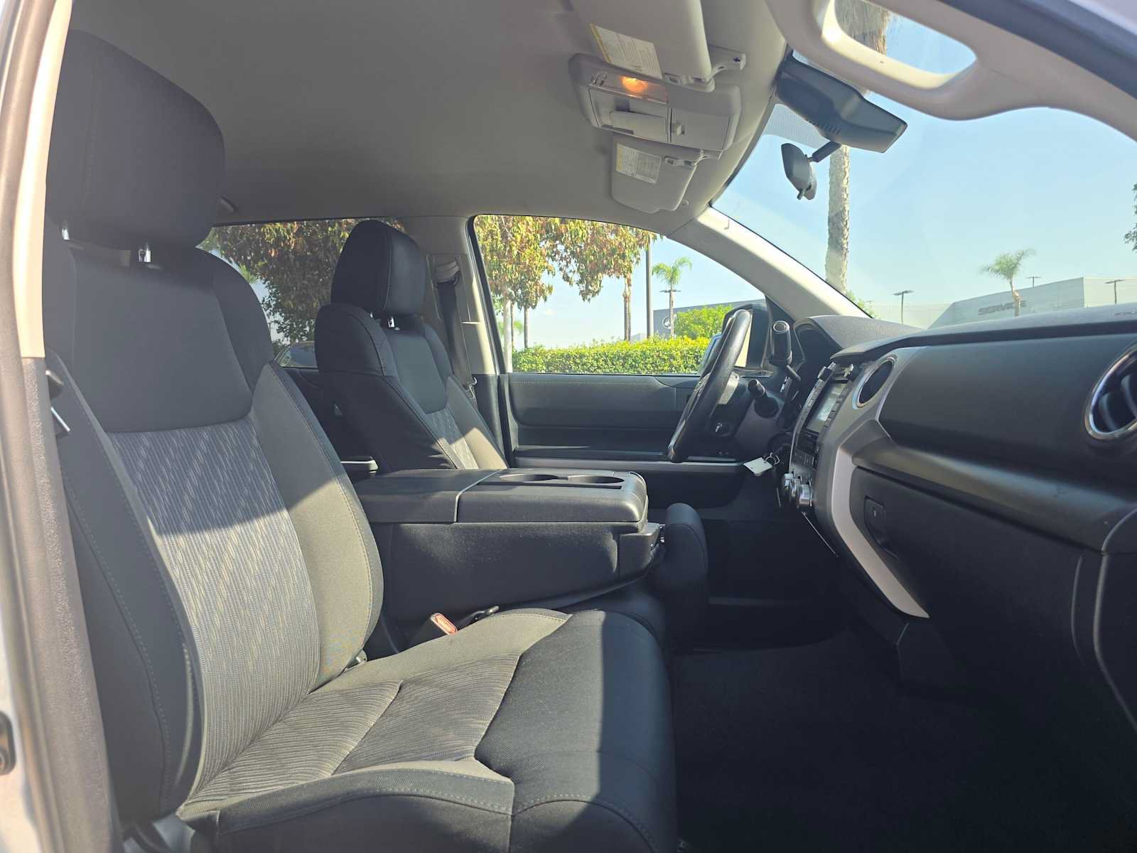 Used 2018 Toyota Tundra SR5 RWD image 10