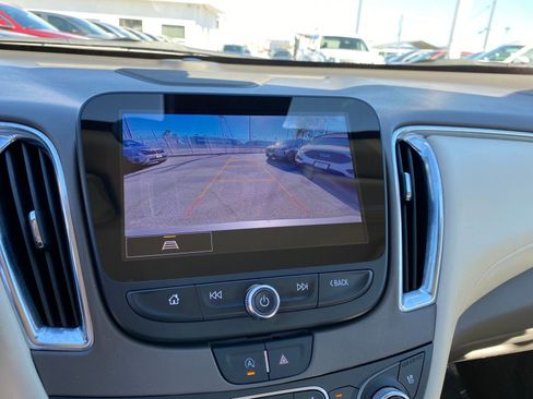 Used 2024 Chevrolet Malibu LT image 17