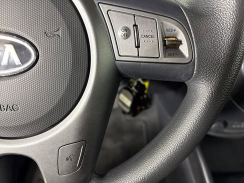 Used 2010 Kia Soul + FWD image 20