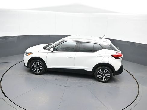 Used 2018 Nissan Kicks SV image 39