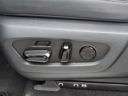 Used 2024 Lexus GX 550 w/ Accessory Package (2T) image 33