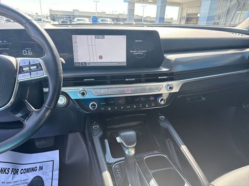Used 2025 Kia Telluride S image 22