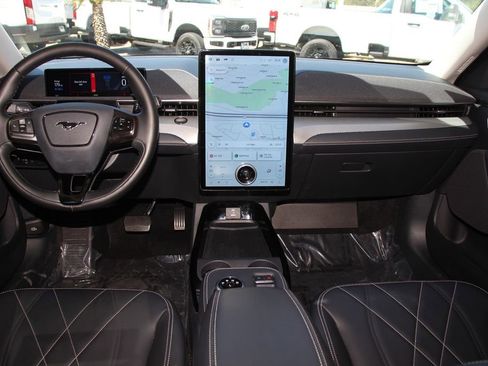 Certified 2022 Ford Mustang Mach-E Select w/ Comfort/Technology Package AWD/4WD image 19