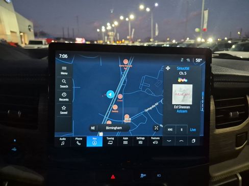 Used 2022 Ford Expedition Limited image 41