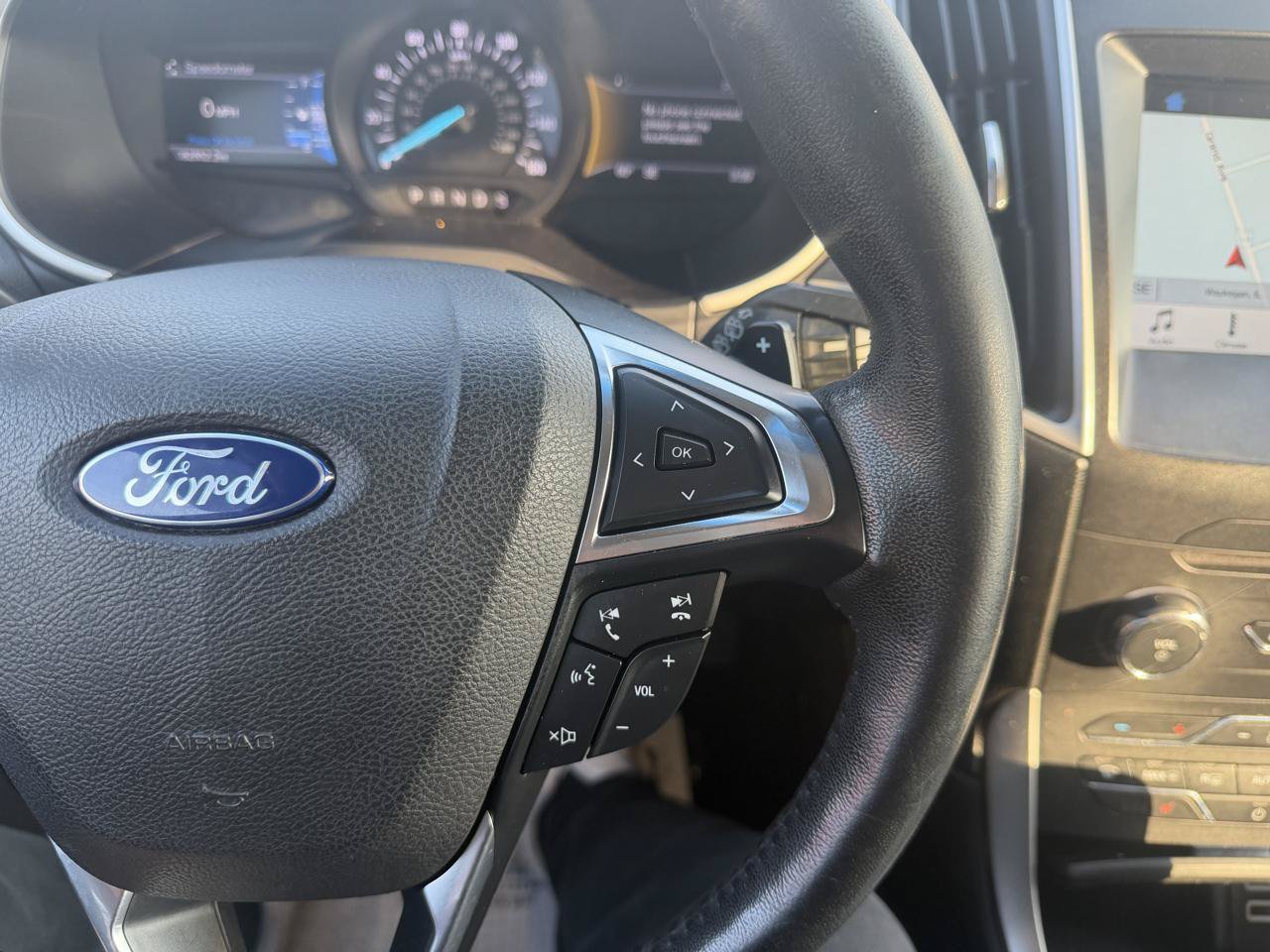 Used 2017 Ford Edge SEL w/ Equipment Group 201A AWD/4WD image 20