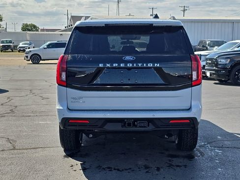 New 2025 Ford Expedition Active image 76