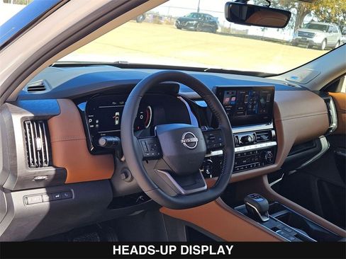 New 2026 Nissan Pathfinder Platinum image 13