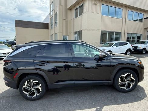 Certified 2022 Hyundai Tucson Limited AWD/4WD image 2