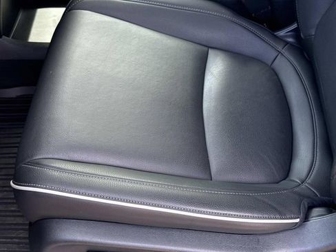Certified 2025 Honda Odyssey Touring image 9