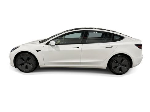 Certified 2023 Tesla Model 3 Standard Range RWD image 3