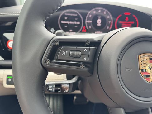 New 2025 Porsche Panamera 4 image 18