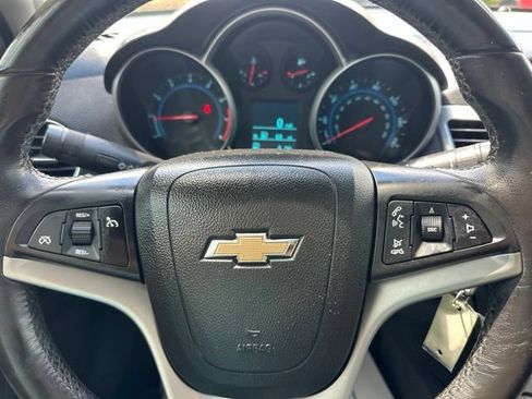 Used 2012 Chevrolet Cruze LT FWD image 12