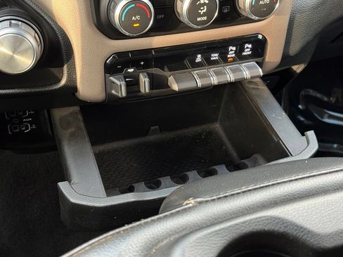 Used 2022 RAM 1500 Laramie AWD/4WD image 22