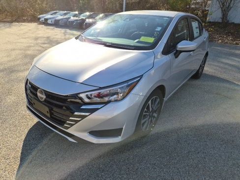 New 2025 Nissan Versa SV w/ Trunk Package image 5