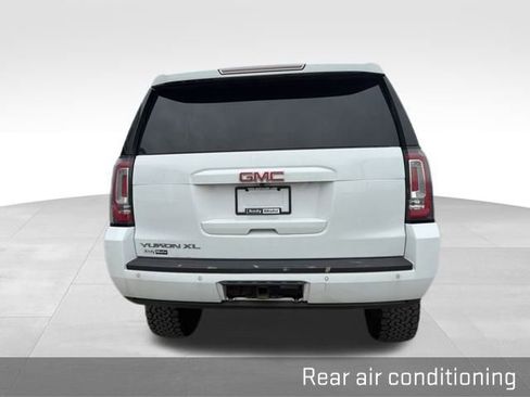 Used 2019 GMC Yukon XL SLE image 17