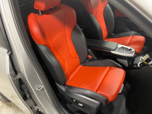 Used 2025 BMW X1 xDrive28i w/ Technology Package image 15