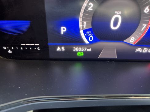 Certified 2023 Volkswagen Taos SE w/ Panoramic Sunroof Package FWD image 20