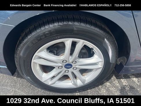 Used 2018 Ford Fusion SE w/ Fusion SE Technology Package FWD image 8