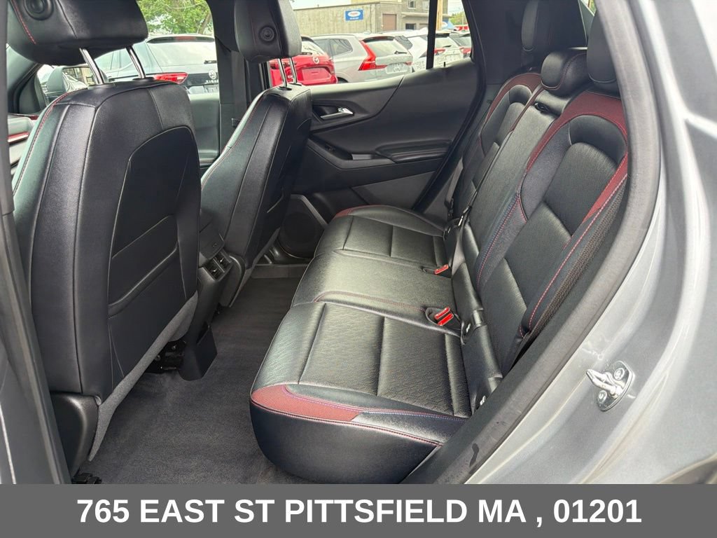 Used 2025 Chevrolet Equinox RS w/ Safety and Technology Package AWD/4WD image 17