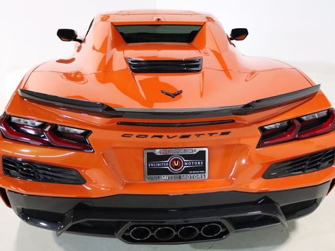 Used 2025 Chevrolet Corvette Z06 RWD image 36