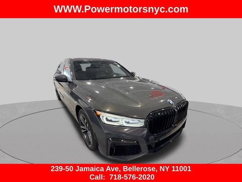 Used 2021 BMW 750i xDrive w/ Executive Package AWD/4WD image 5