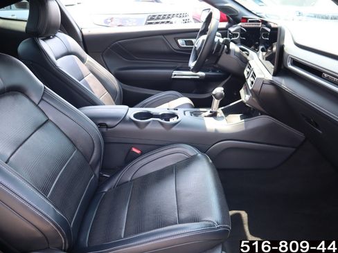 Used 2025 Ford Mustang GT Premium RWD image 30