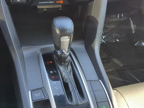 Used 2018 Honda Civic Touring image 12