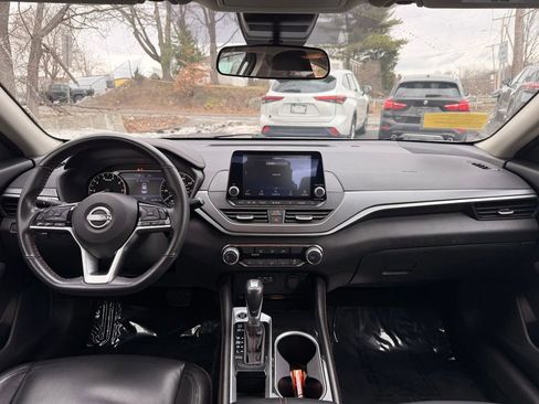 Used 2024 Nissan Altima 2.5 SR image 18
