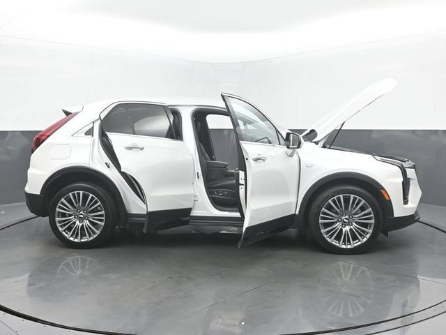Certified 2024 Cadillac XT4 Premium Luxury AWD/4WD image 54