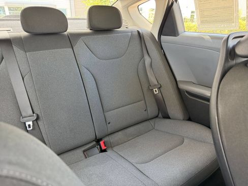 Used 2025 Kia K4 FWD image 39